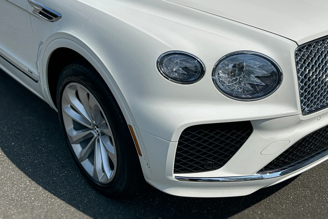 2022 Bentley Bentayga - Image 25 of 25