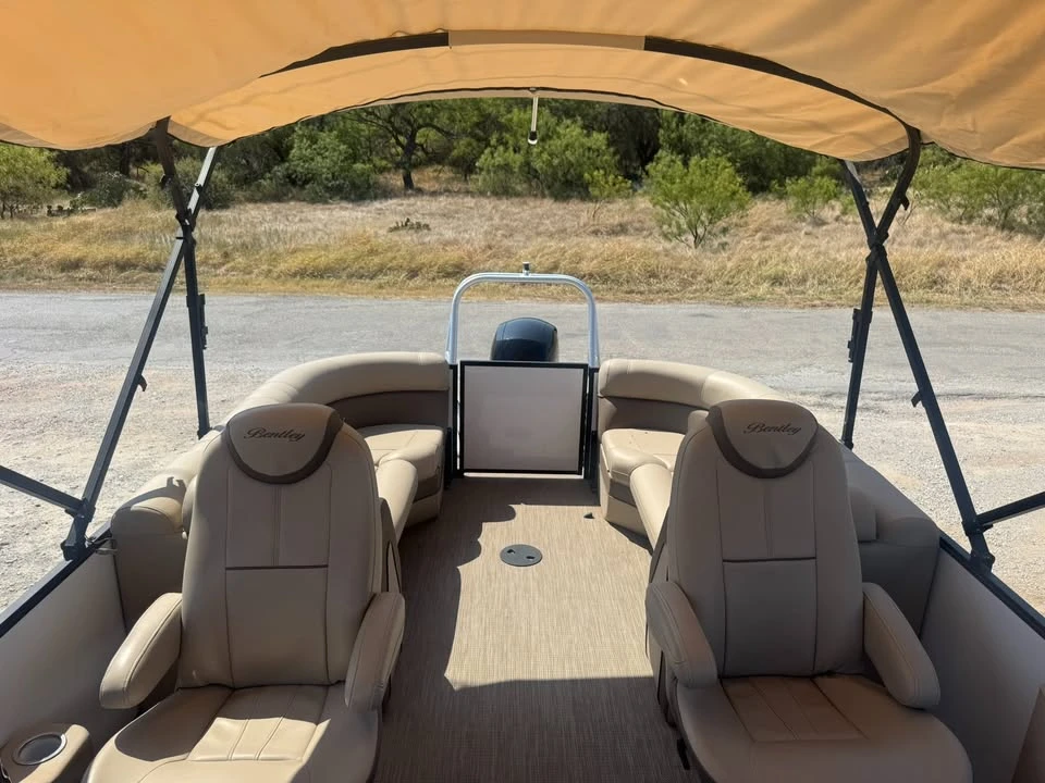 2022 Bentley - Image 12 of 15