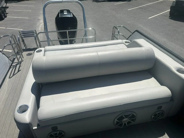 2022 Bentley - Image 15 of 19