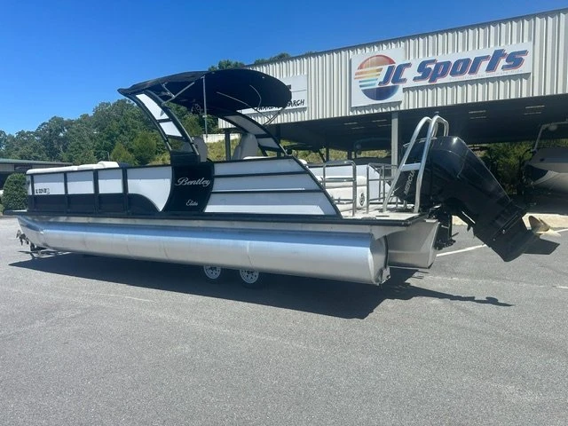 2022 Bentley - Image 2 of 19