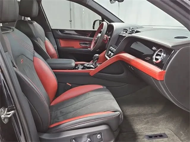 2022 Bentley Bentayga - Image 13 of 19