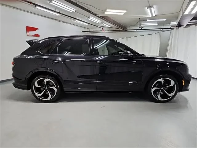 2022 Bentley Bentayga - Image 9 of 19
