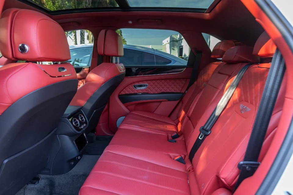 2022 Bentley Bentayga - Image 19 of 20