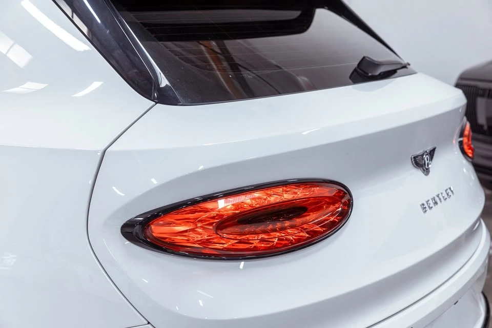 2022 Bentley Bentayga - Image 10 of 20