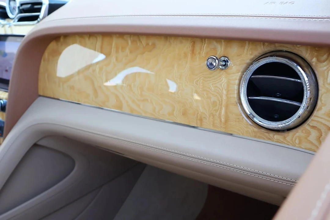 2022 Bentley Bentayga - Image 22 of 31