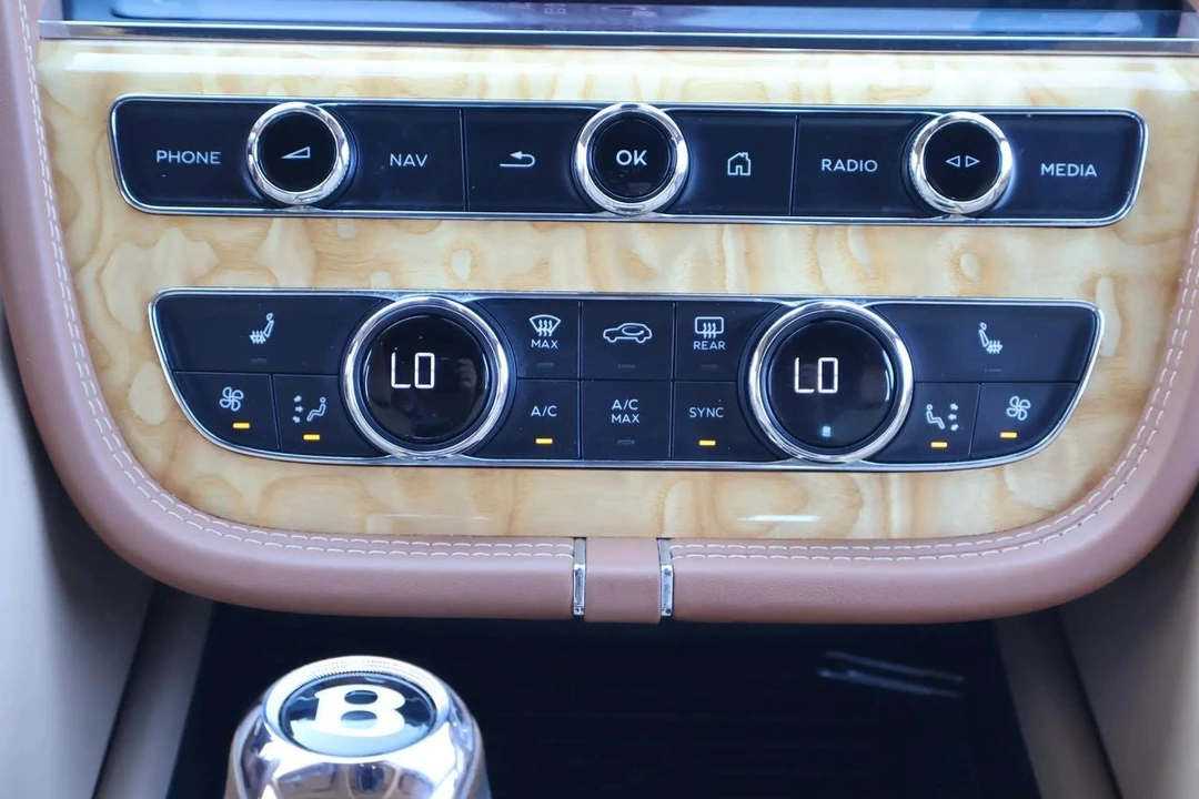 2022 Bentley Bentayga - Image 30 of 31