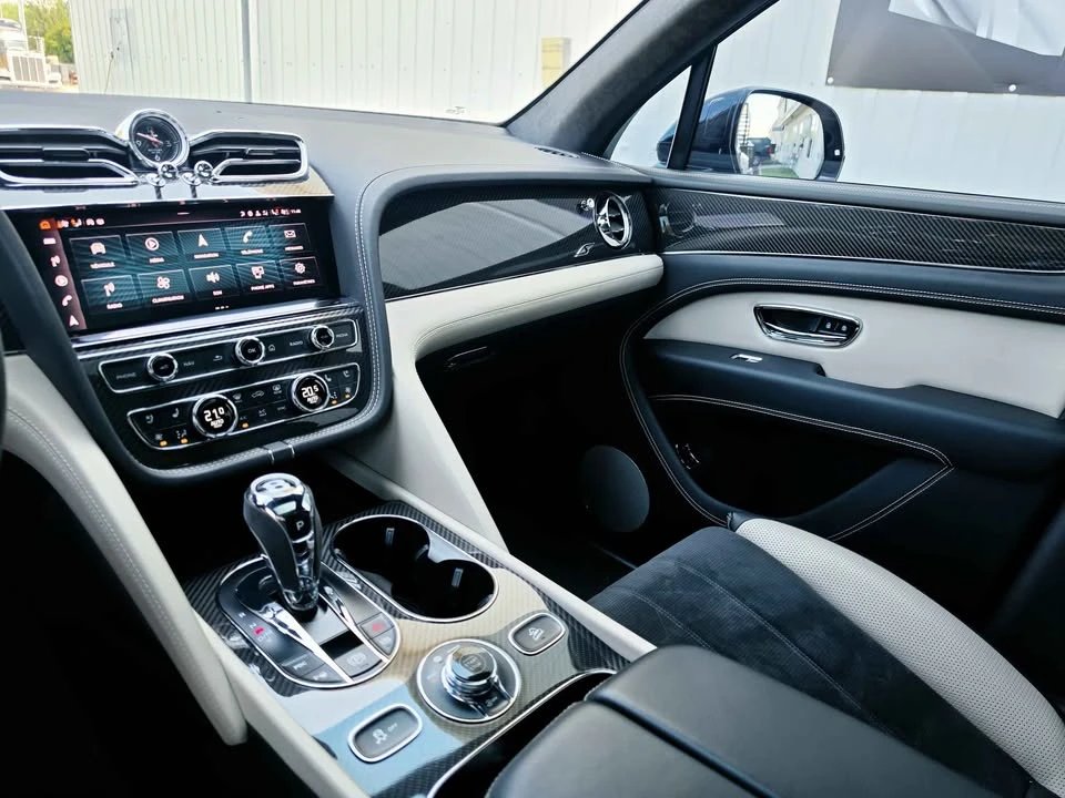 2022 Bentley Bentayga - Image 3 of 20