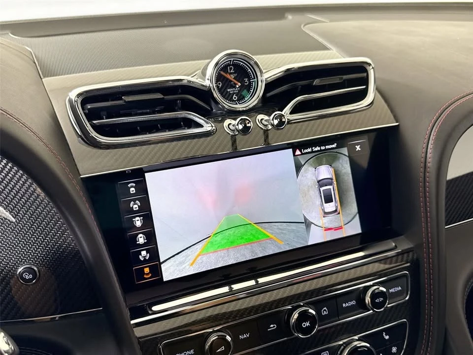 2022 Bentley Bentayga - Image 19 of 20