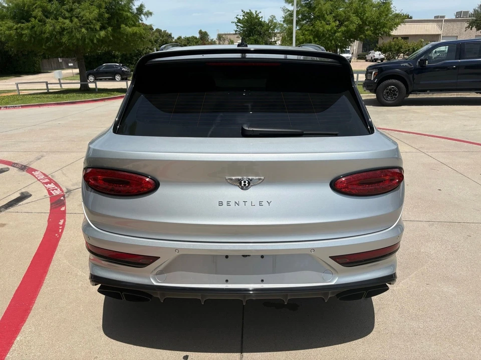 2022 Bentley Bentayga - Image 5 of 8