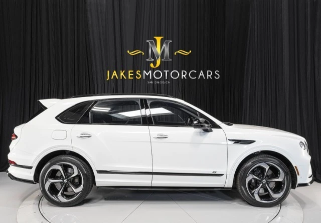 2022 Bentley Bentayga - Image 13 of 24