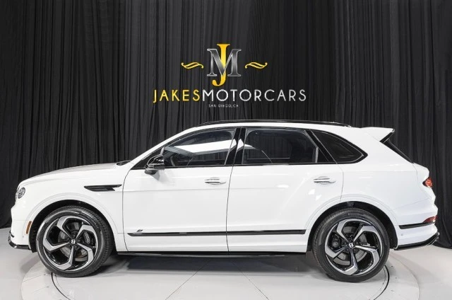 2022 Bentley Bentayga - Image 2 of 24