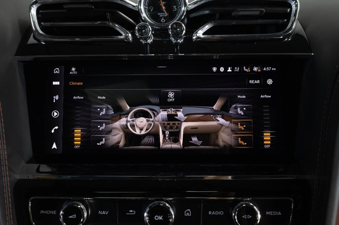 2022 Bentley Bentayga - Image 28 of 31