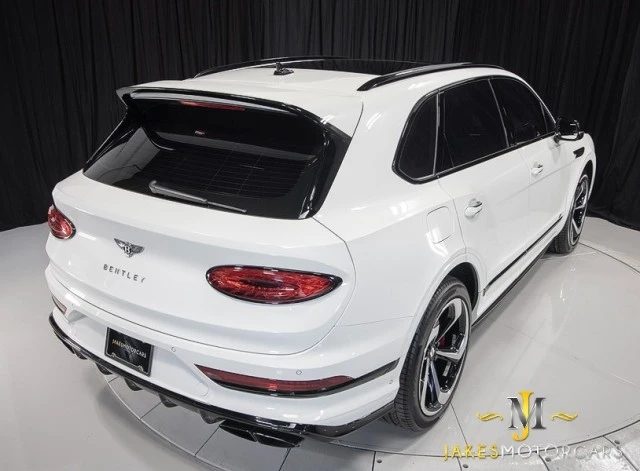 2022 Bentley Bentayga - Image 11 of 21