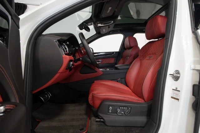 2022 Bentley Bentayga - Image 20 of 21