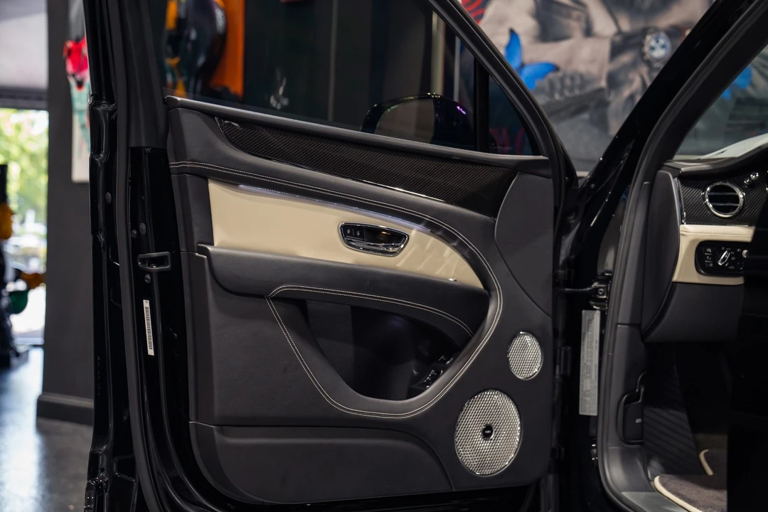 2022 Bentley Bentayga - Image 23 of 31