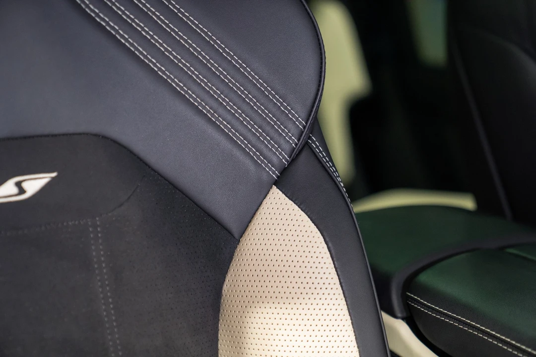 2022 Bentley Bentayga - Image 22 of 31