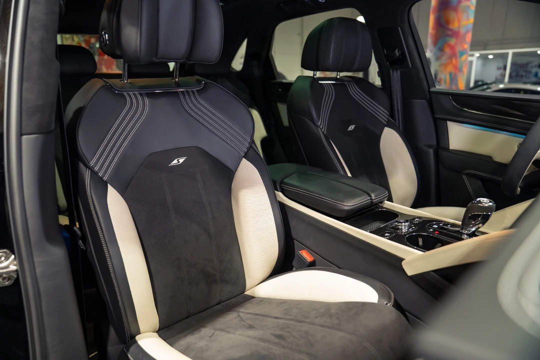 2022 Bentley Bentayga - Image 20 of 31