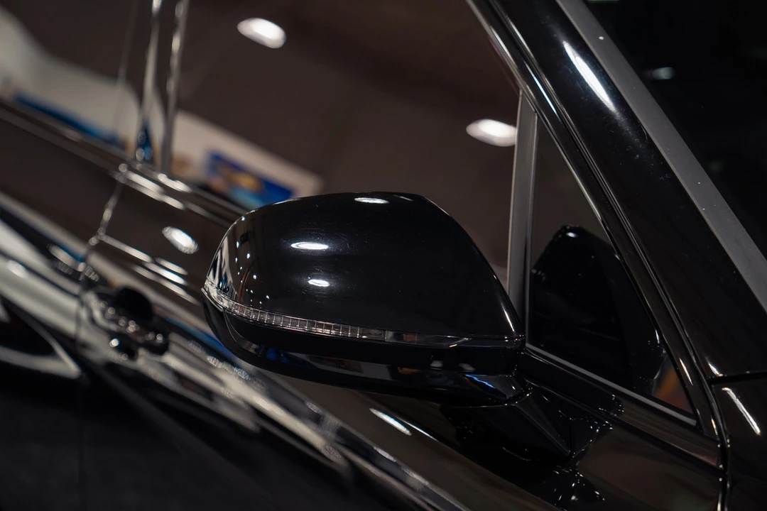 2022 Bentley Bentayga - Image 13 of 31