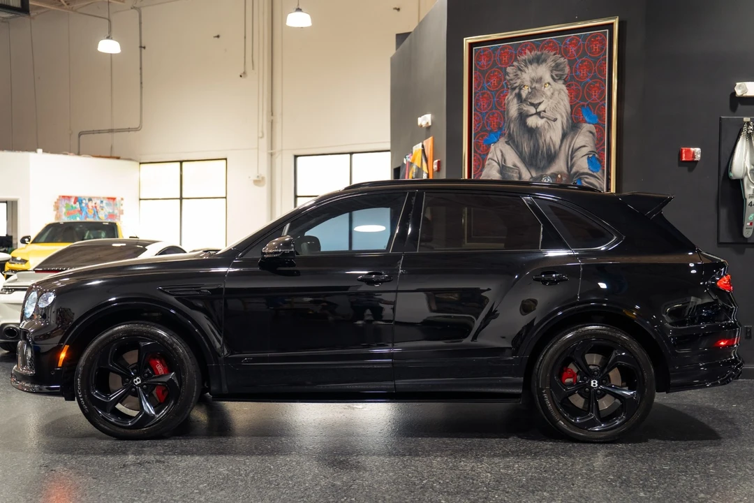 2022 Bentley Bentayga - Image 9 of 31