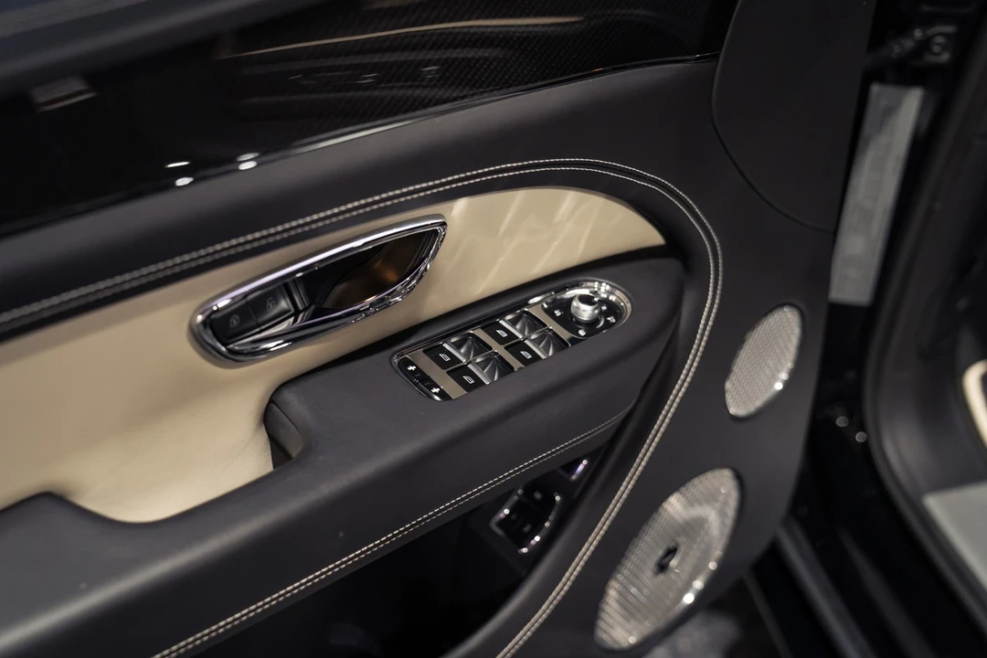 2022 Bentley Bentayga - Image 28 of 31