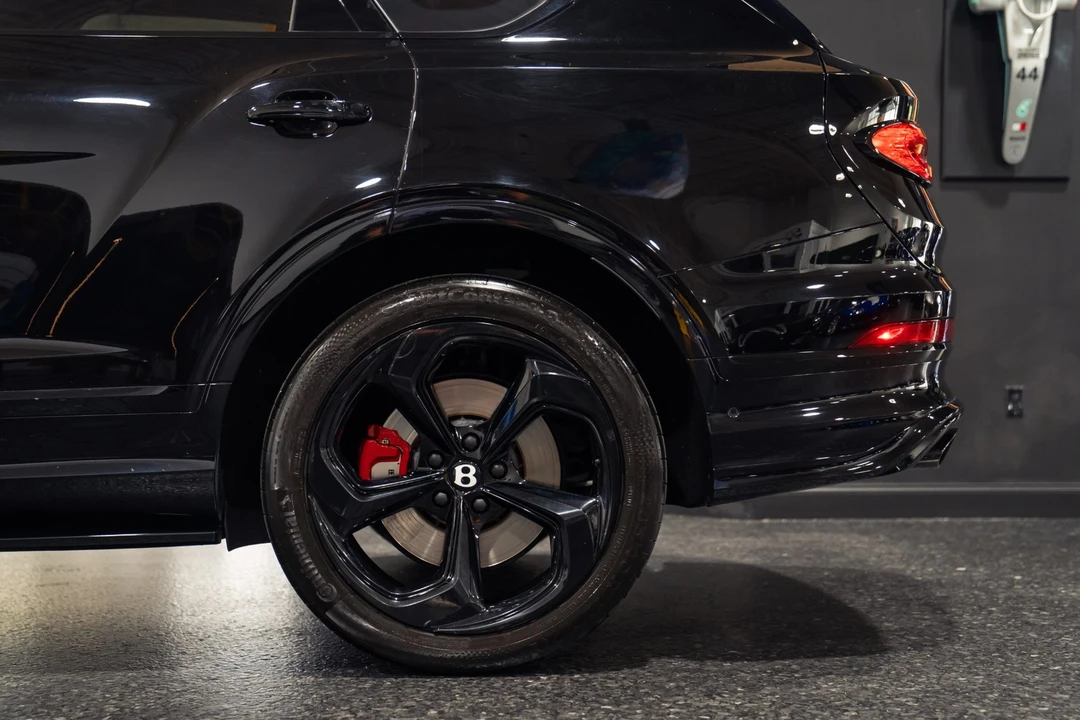 2022 Bentley Bentayga - Image 15 of 31