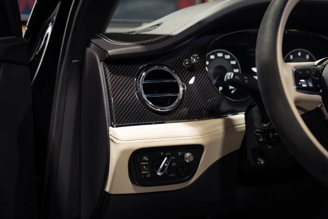 2022 Bentley Bentayga - Image 31 of 31