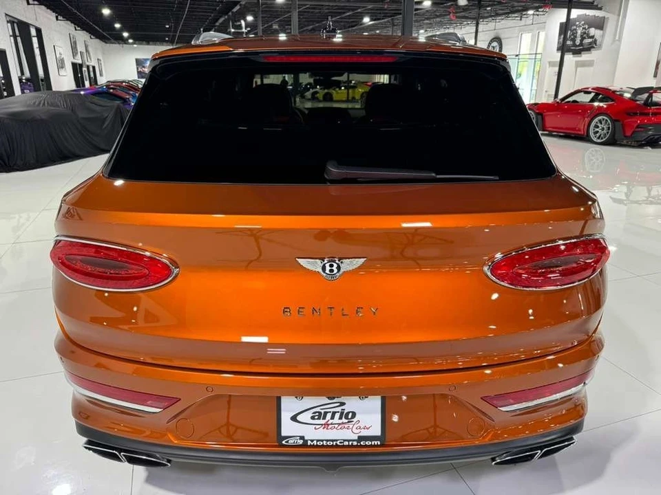 2022 Bentley Bentayga - Image 6 of 12