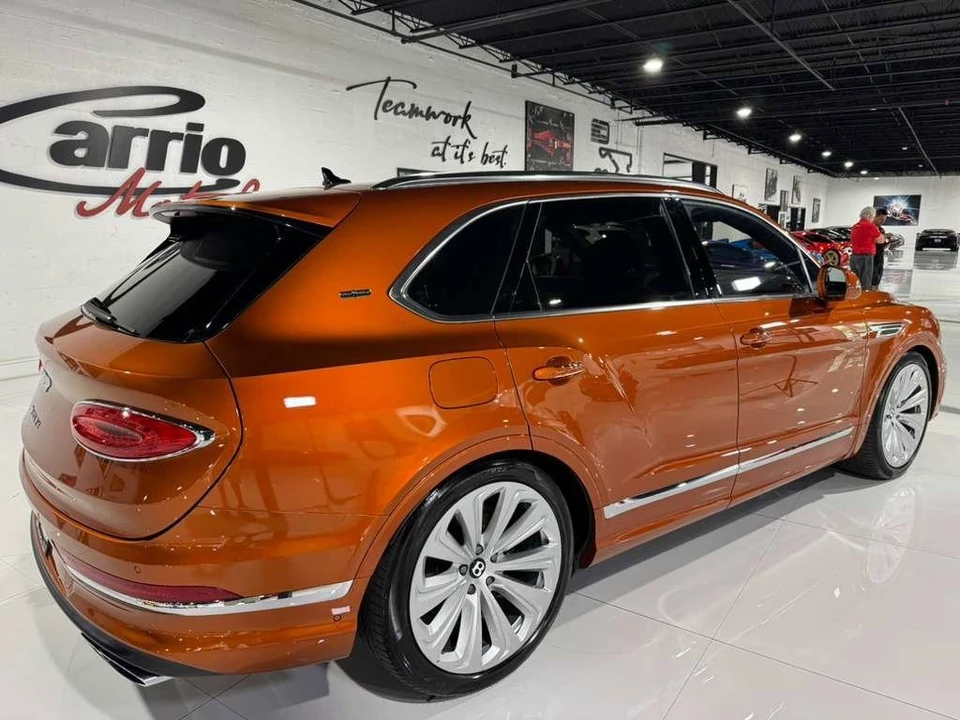 2022 Bentley Bentayga - Image 7 of 12