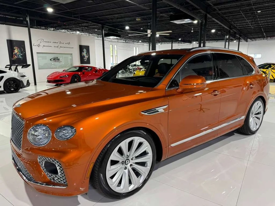 2022 Bentley Bentayga - Image 3 of 12