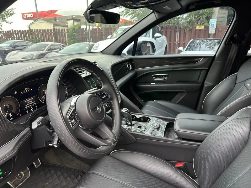 2022 Bentley Bentayga - Image 10 of 12