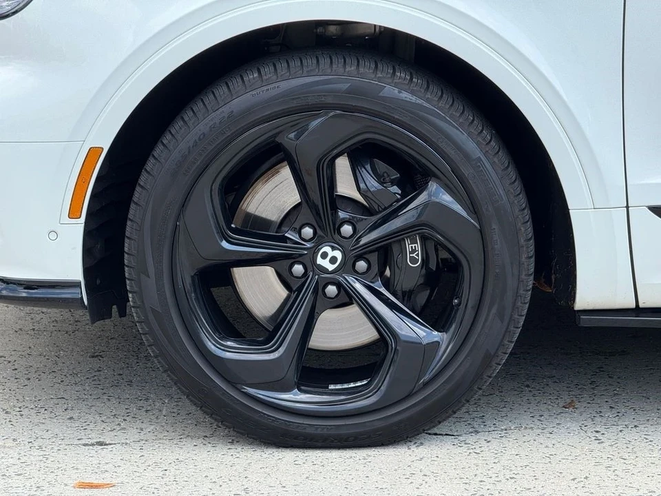 2022 Bentley Bentayga - Image 12 of 21