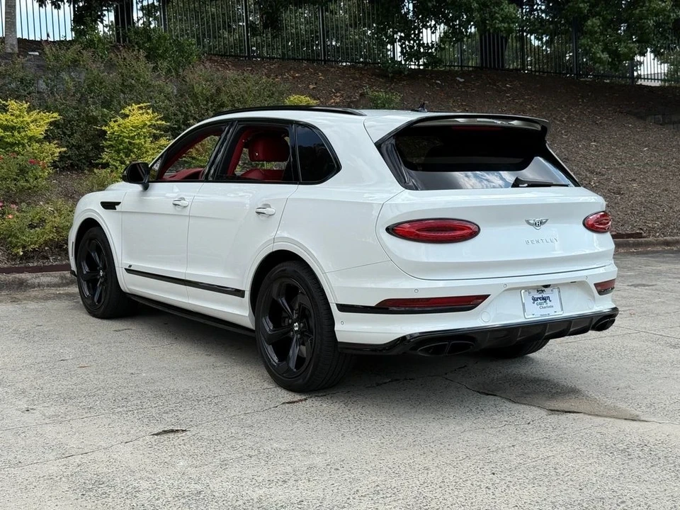 2022 Bentley Bentayga - Image 3 of 21