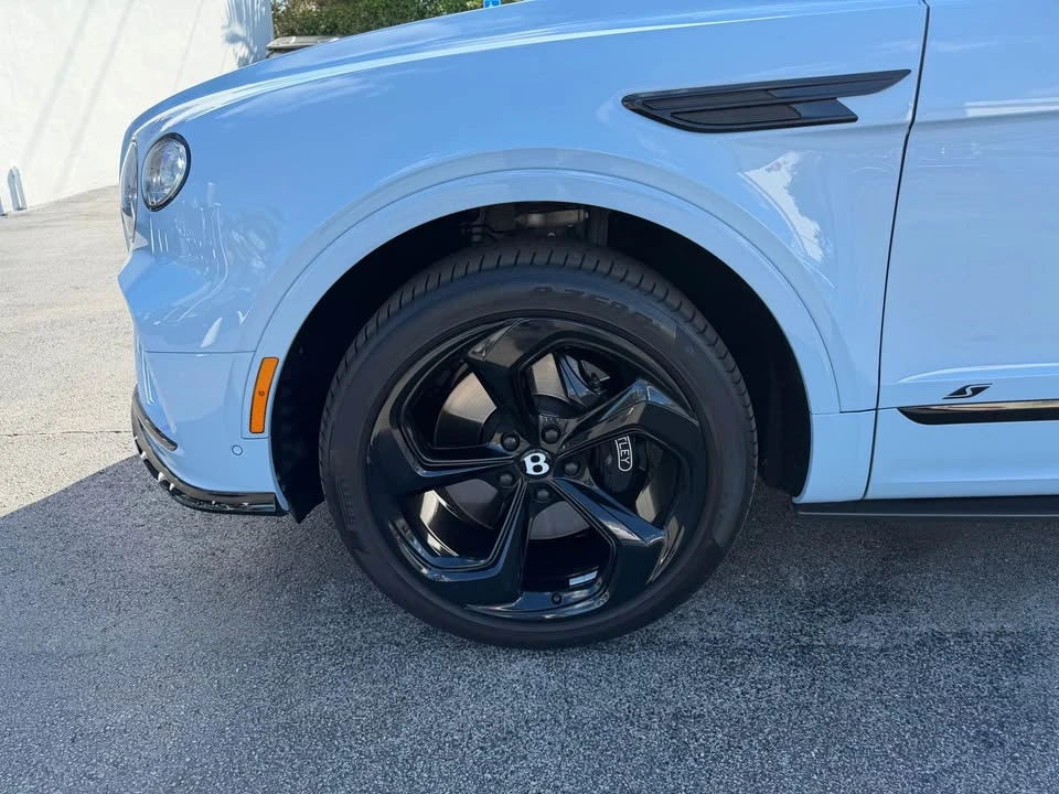 2022 Bentley Bentayga - Image 5 of 14