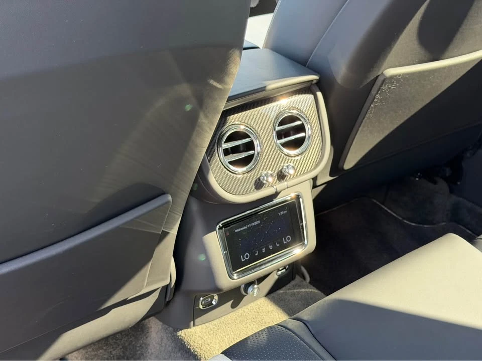 2022 Bentley Bentayga - Image 10 of 14