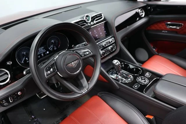 2022 Bentley Bentayga - Image 22 of 31