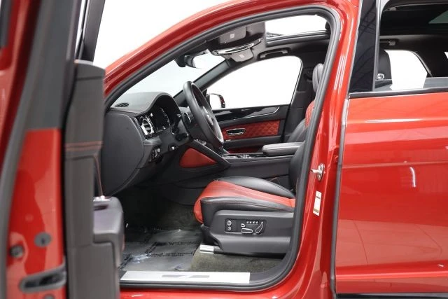 2022 Bentley Bentayga - Image 14 of 31