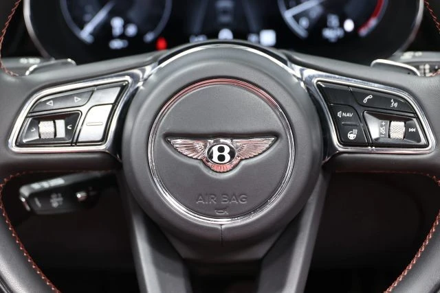2022 Bentley Bentayga - Image 28 of 31