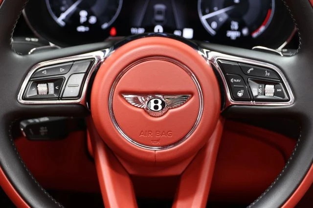 2022 Bentley Bentayga - Image 29 of 31