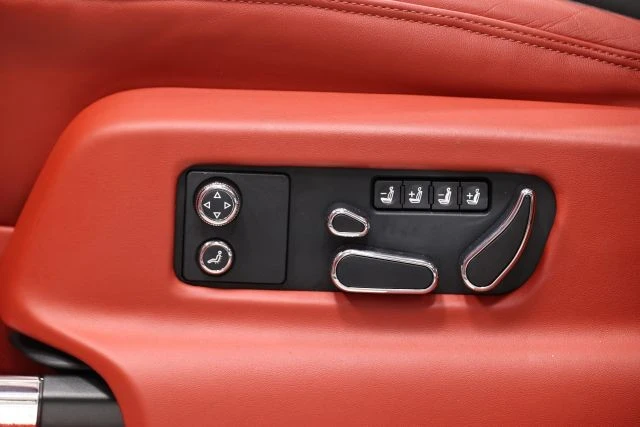 2022 Bentley Bentayga - Image 15 of 31