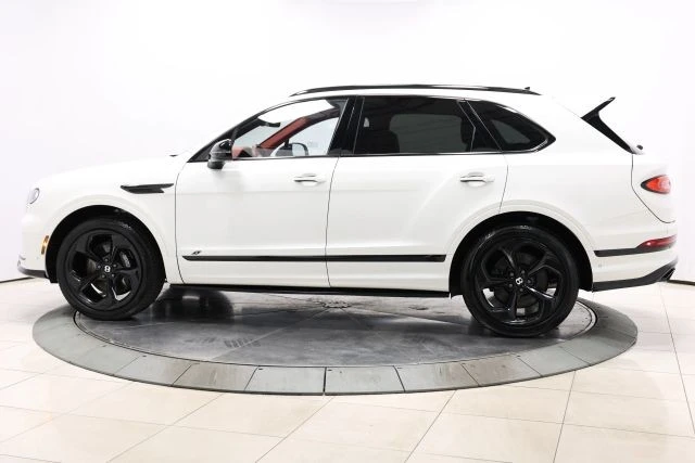 2022 Bentley Bentayga - Image 8 of 31