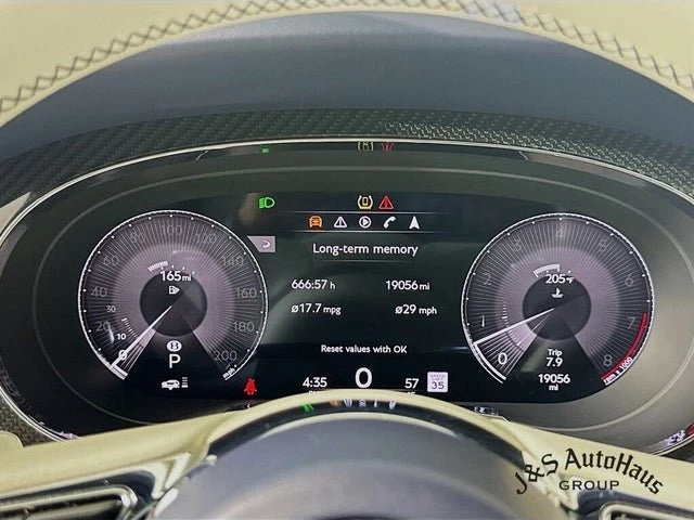 2022 Bentley Bentayga - Image 14 of 19