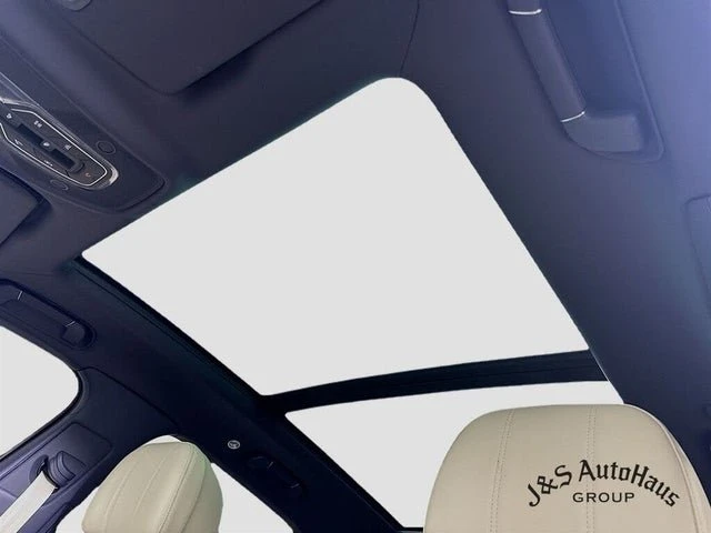 2022 Bentley Bentayga - Image 15 of 19