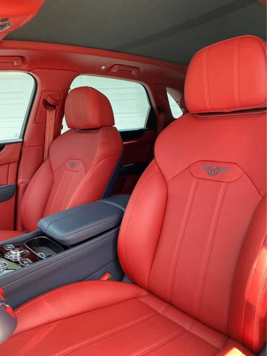 2022 Bentley Bentayga - Image 8 of 18