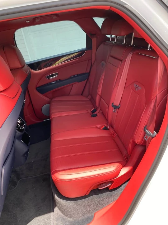 2022 Bentley Bentayga - Image 10 of 18
