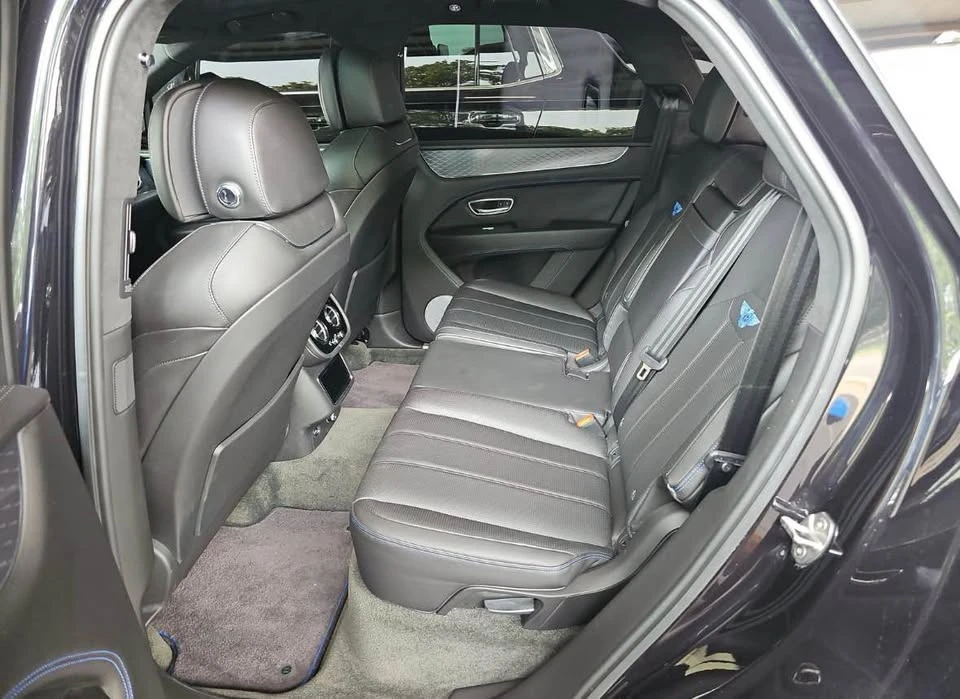 2022 Bentley Bentayga - Image 11 of 14