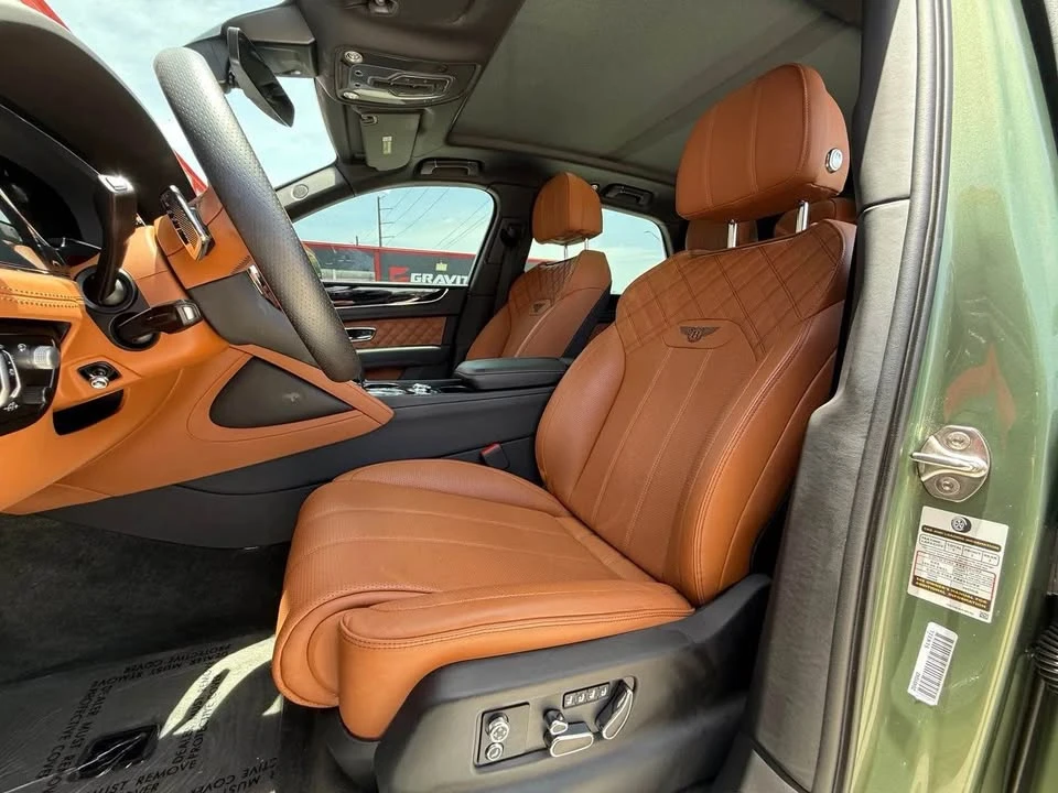 2022 Bentley Bentayga - Image 9 of 20