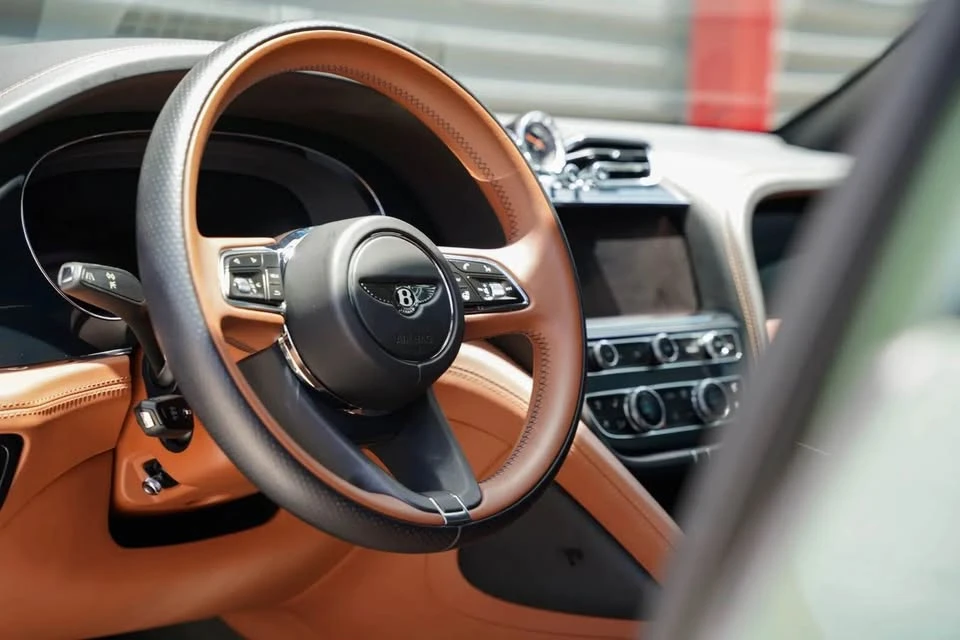 2022 Bentley Bentayga - Image 6 of 20