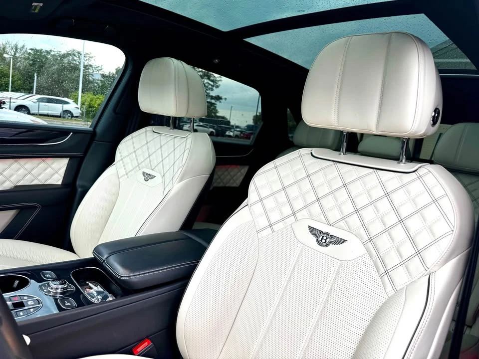 2022 Bentley Bentayga - Image 12 of 20