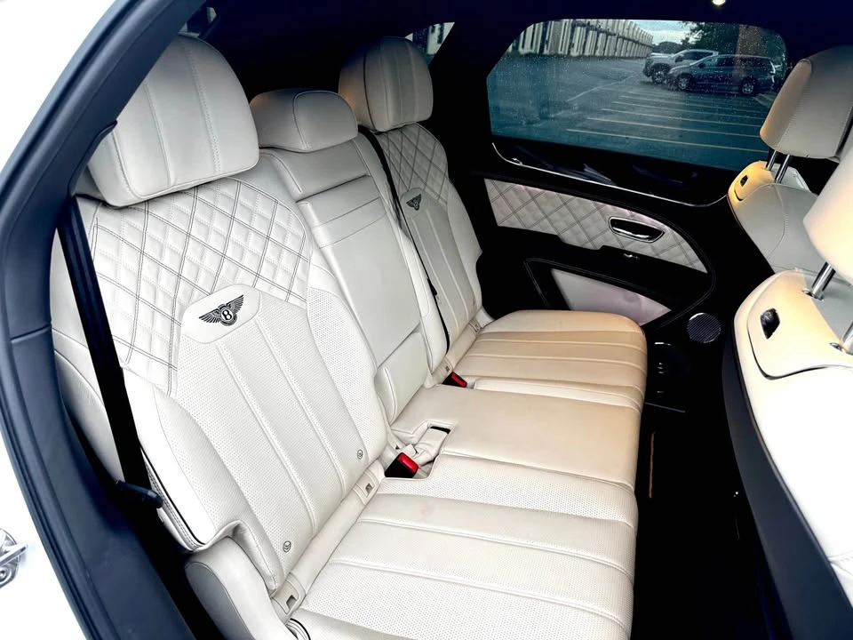2022 Bentley Bentayga - Image 20 of 20