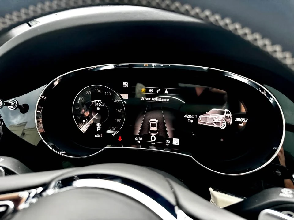 2022 Bentley Bentayga - Image 14 of 20